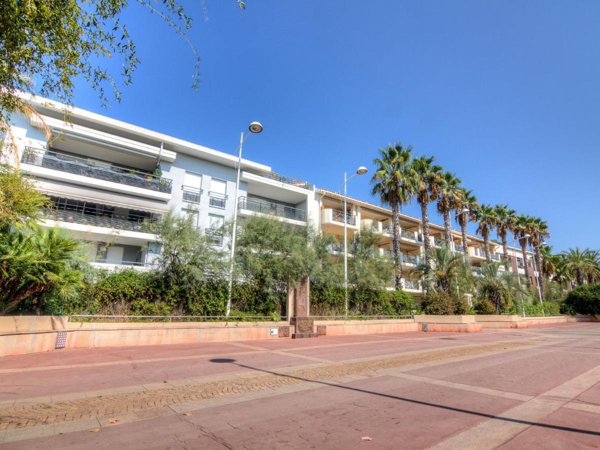 Apartment Le Magellan-2 By Interhome Saint-Raphael  Bagian luar foto